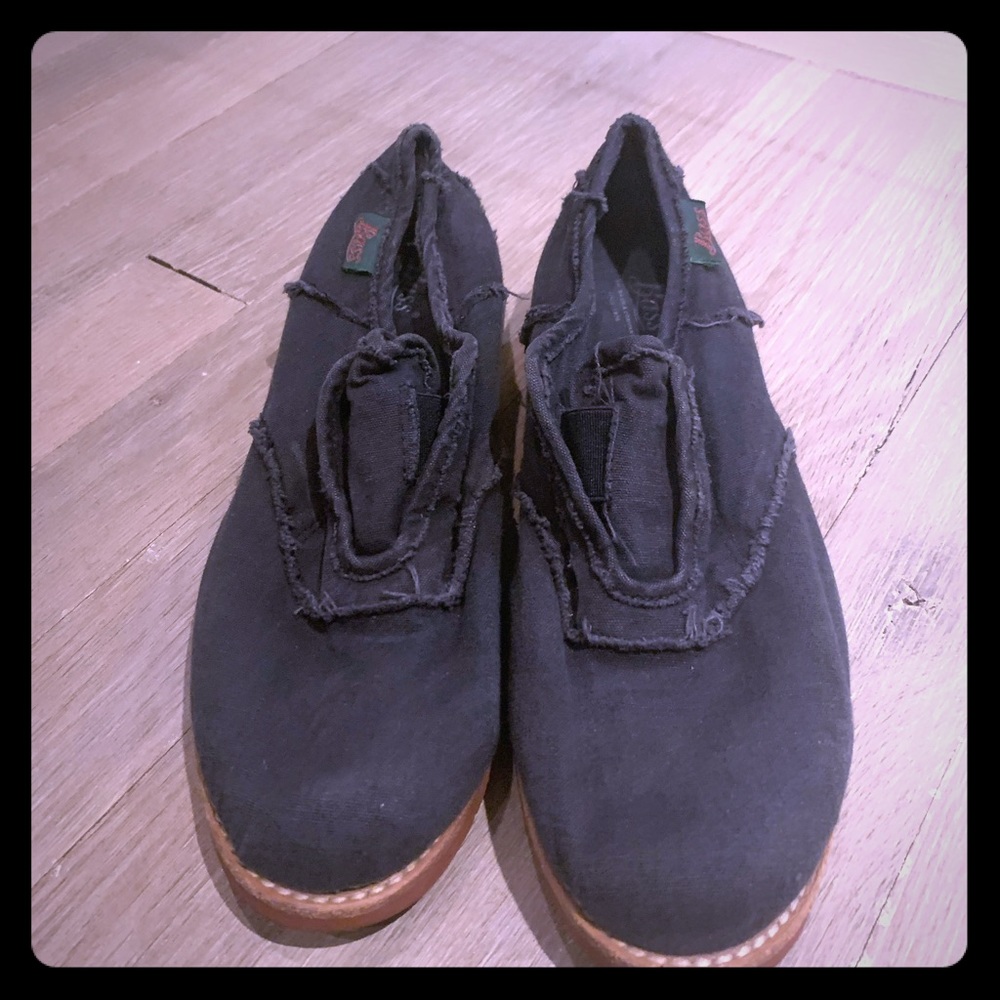 Distressed black Bass bucks loafers
